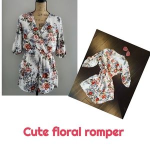 2 LEFT $10 Cute Floral romper!!!!! 2SMALL LEFT